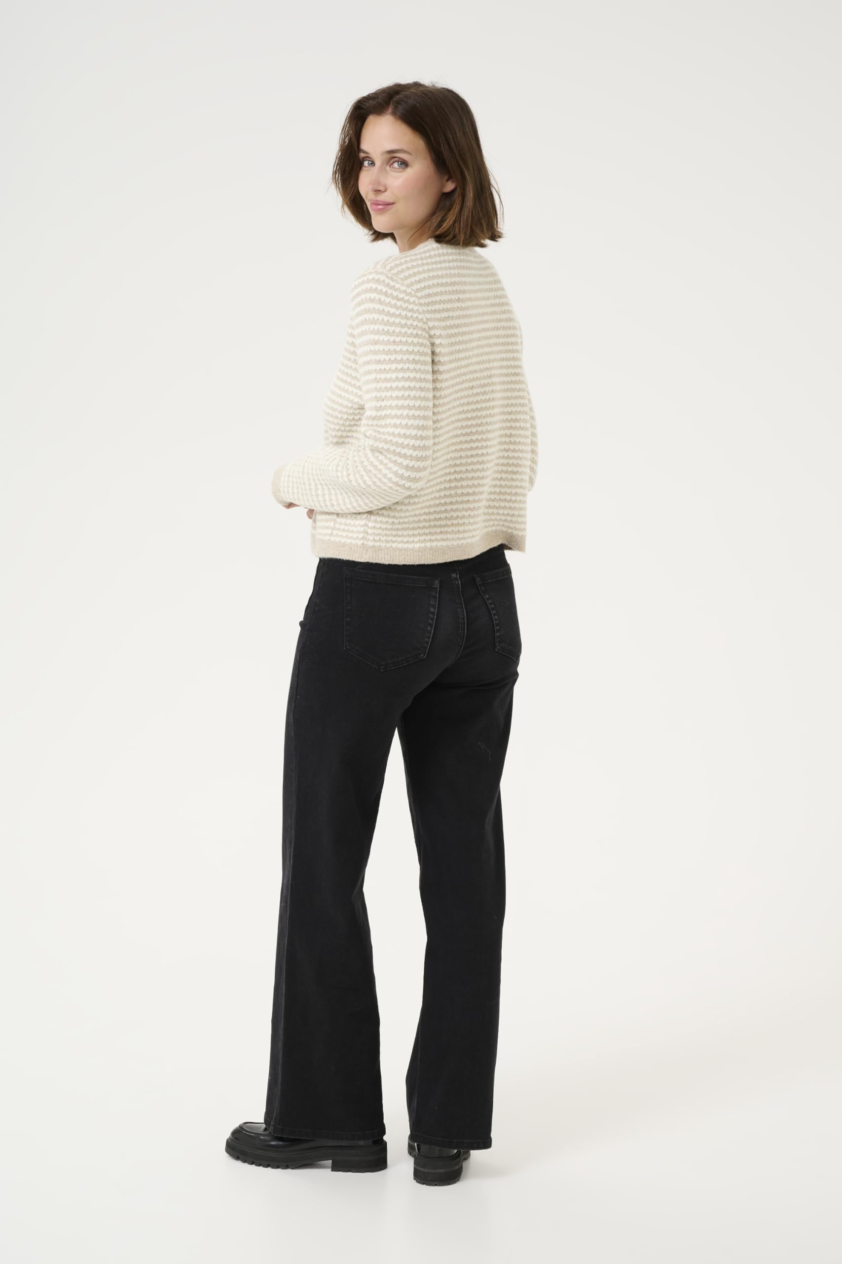 KAFFE Pulower Kobiety Kaffe Women's Pullover Crew Neck Relaxed Fit Long Sleeves Textured Knit