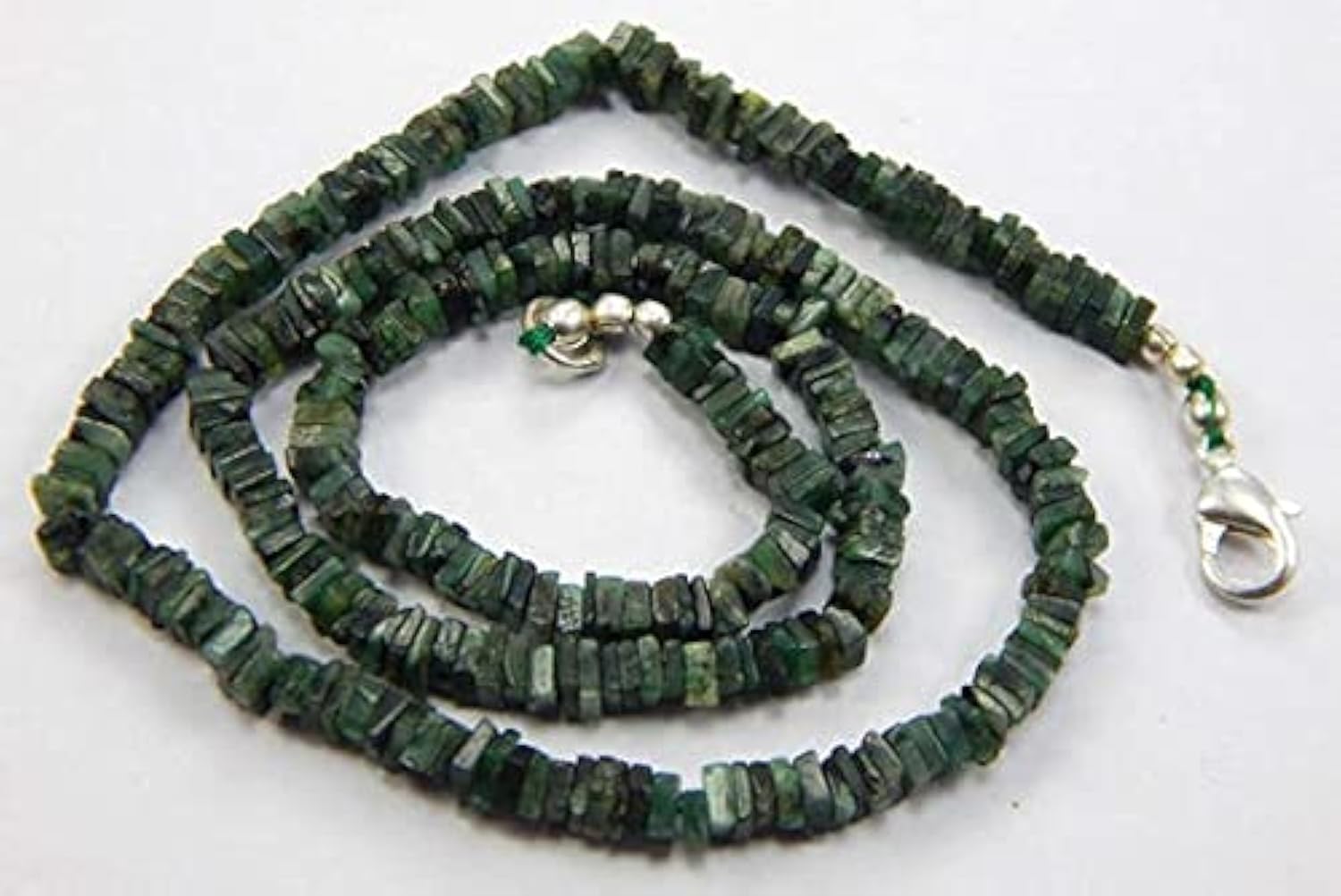 Heishi beads émeraude naturelle 4mm LKBEADS pour création bijoux