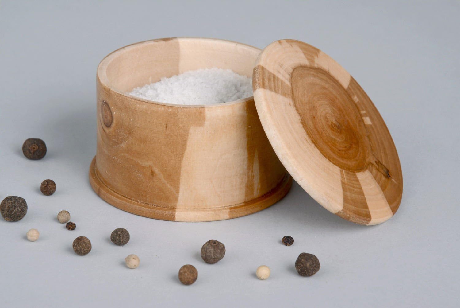 Wooden Salt Cellar with Lid Storage Container for Salt and
