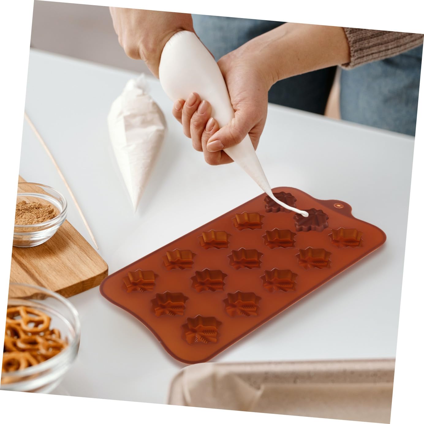 Cabilock 4 Juegos Molde De Chocolate Horneado Moldes De Chocolate De Otoño Latas De Pastel Para Hornear Molde Para Brownie Con Separadores Fabricante De Pasteles Gel De Sílice 6 Piezas * 4