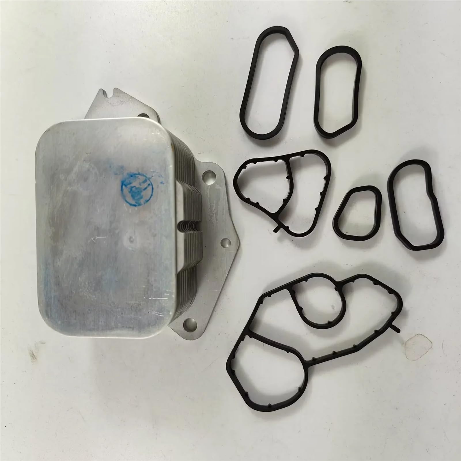 Engine Oil Cooler Enfriador aceite 1103.K2 para Peugeot 207 307 308 Partner 1.6 HDi Enfriador aceite Transmission Oil Cooler Line