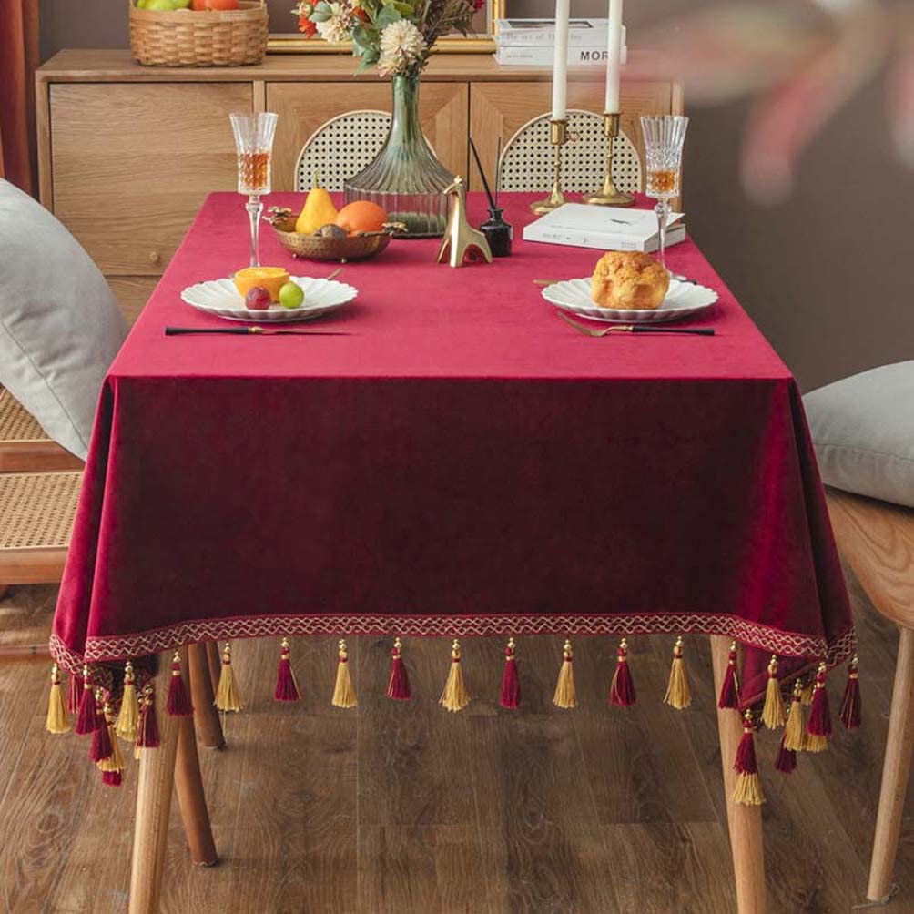 Amazon.co.jp: テーブルクロス 赤 ベロア 無地 135×135 正方形の