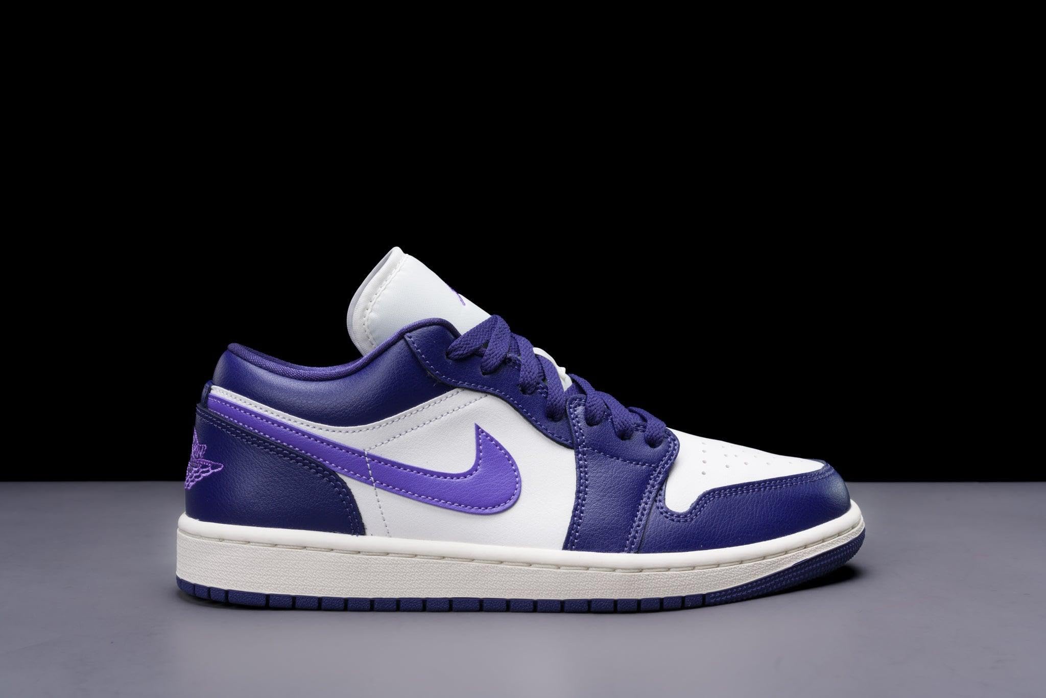 Nike WMNS Air Jordan 1 Low - Sky J Purple / White / Sky J Light Purple