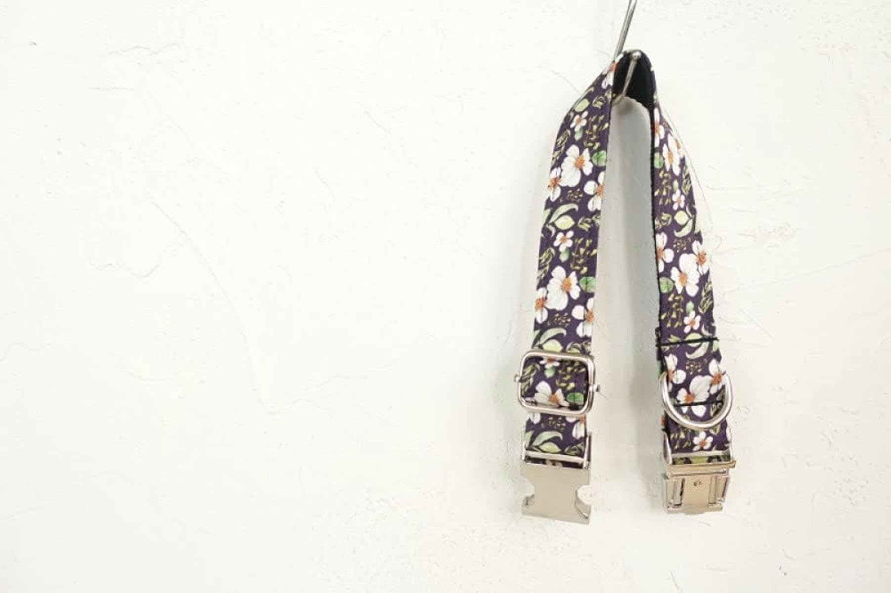 Collar de Perro Suave y Resistente con pequeñas Flores Collares de Perro 5 tamaños - Correa de Collar de Pajarita - S
