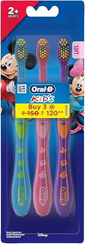 Oral-B Cepillo de dientes suave y extra suave Mickey para niños, paquete de 3, a partir de 2 años, mango fácil de sostener, diseñado para hacer que disponible en Yaxa El Salvador
