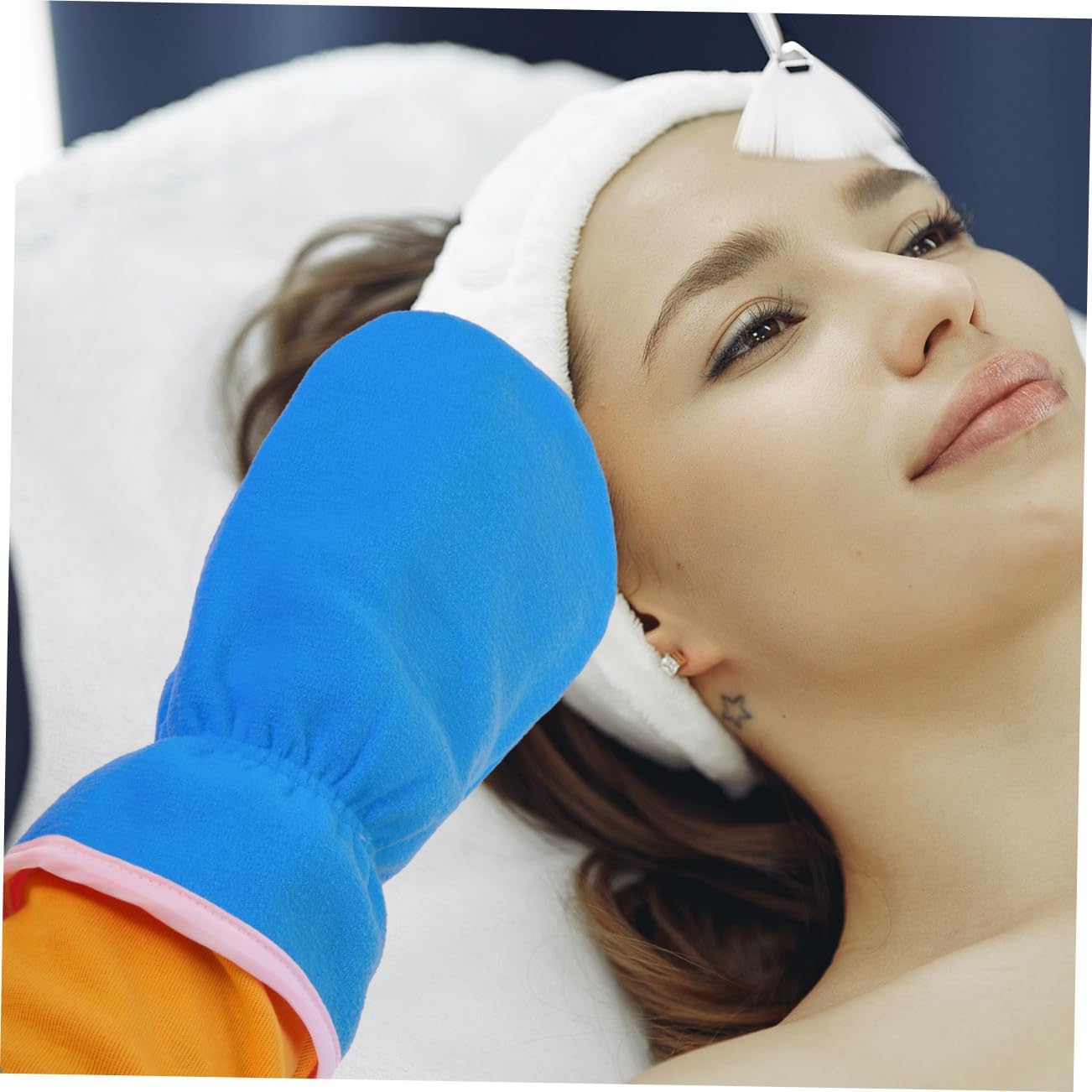BETOOKY 3 Pairs Paraffin Wax Gloves Hand Mitts Moisturizing Spa Essential Oil Gloves with Drawstring Closure for Hand Care Thermal Treatment in White Blue Pink