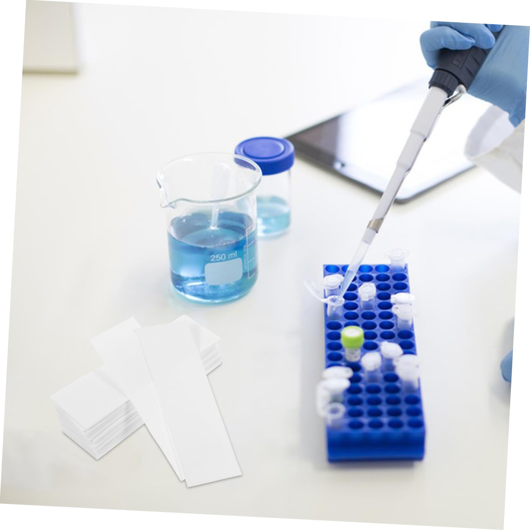 Cabilock 1 Set Laboratory Absorbent Paper Experiment Filter Paper for Chemistry Biology Safe to Use Easy Operation for Lens Cleaning Scientific Experiments