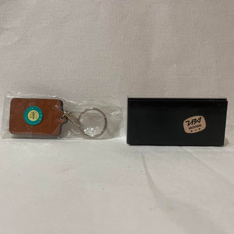 ゼネプロ　ウルトラ警備隊　ネクタイピン&キーホルダー ゼネプロウルトラ警備隊ネクタイピン&キーホルダー