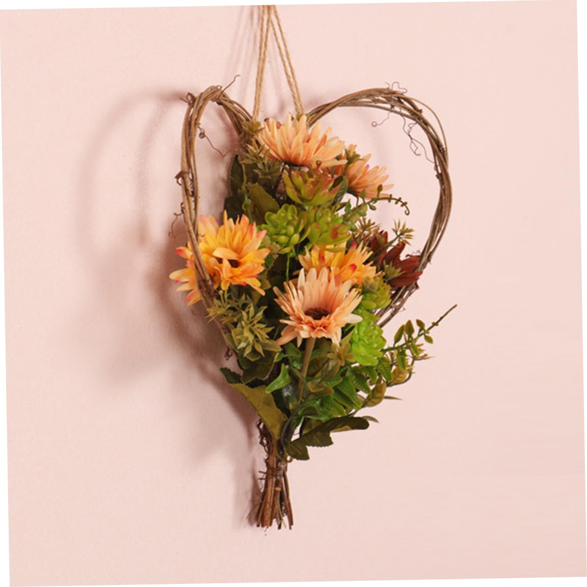 Fleurs artificielles de chrysanthème sur couronne de rotin d'automne pour embellir votre mur