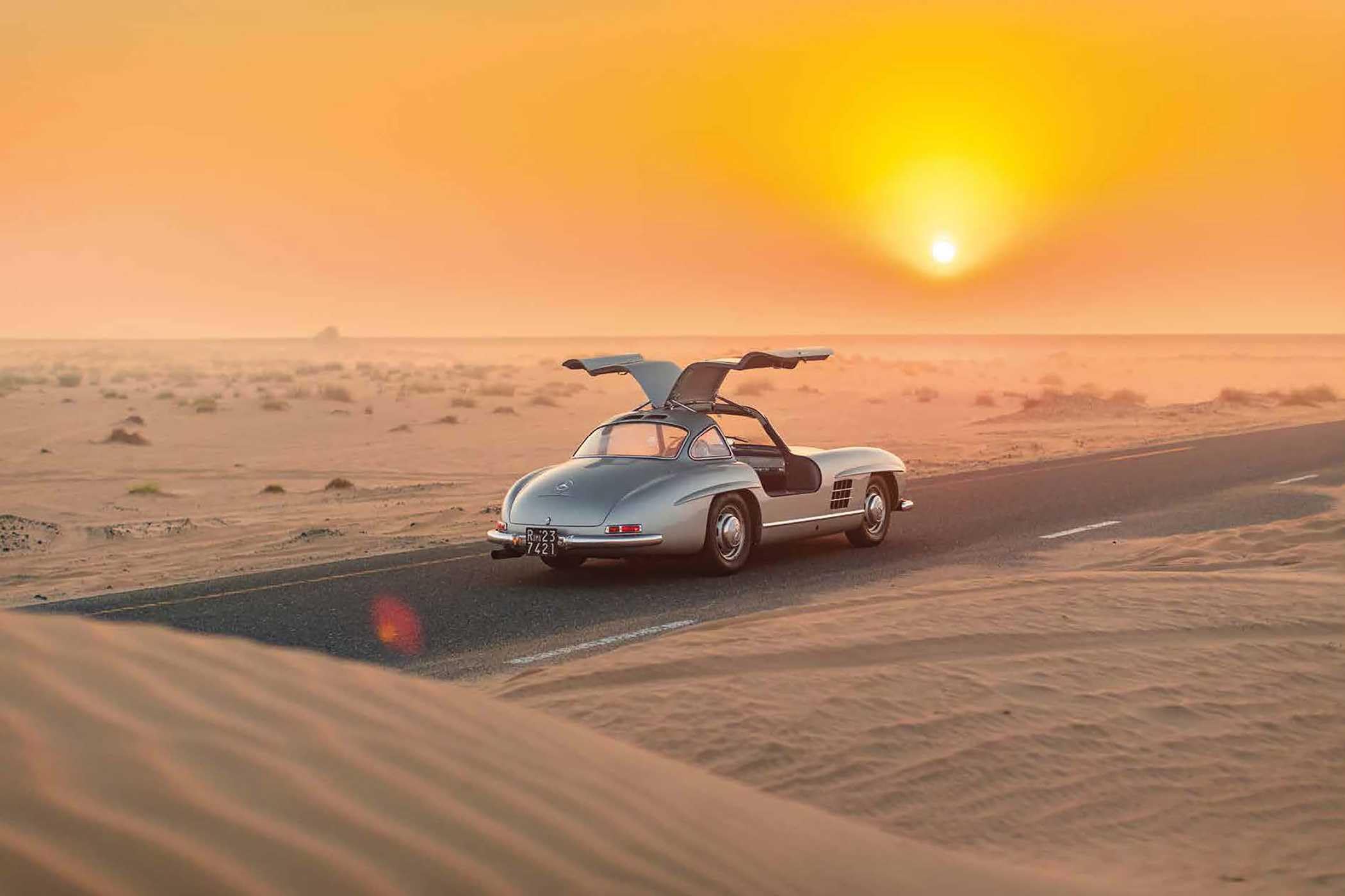 Iconic Classic Cars /anglais (Iconic Motors)