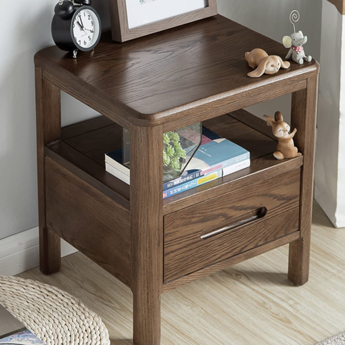 MU RONGSmall Solid Oak Bedside Table Walnut Color Modern Bedside Cabinet Wooden Nightstand End Lamp Table with 1 Drawer (W) 17.7X(D) 14.6X(H) 19.3 Inches