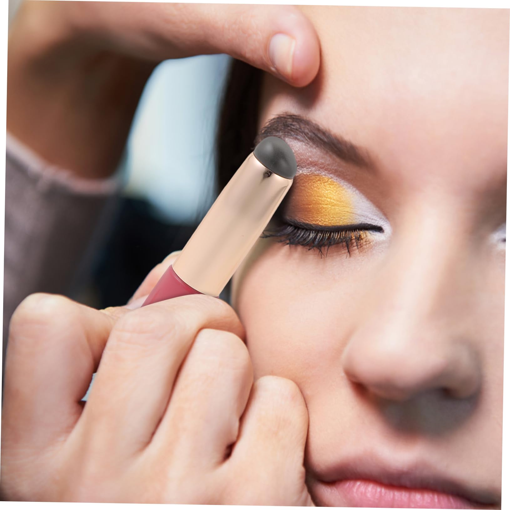 TOVINANNA Lipstick Applicators Cover 2pcs Silicone Lip Brush Lip Makeup Brush for Women