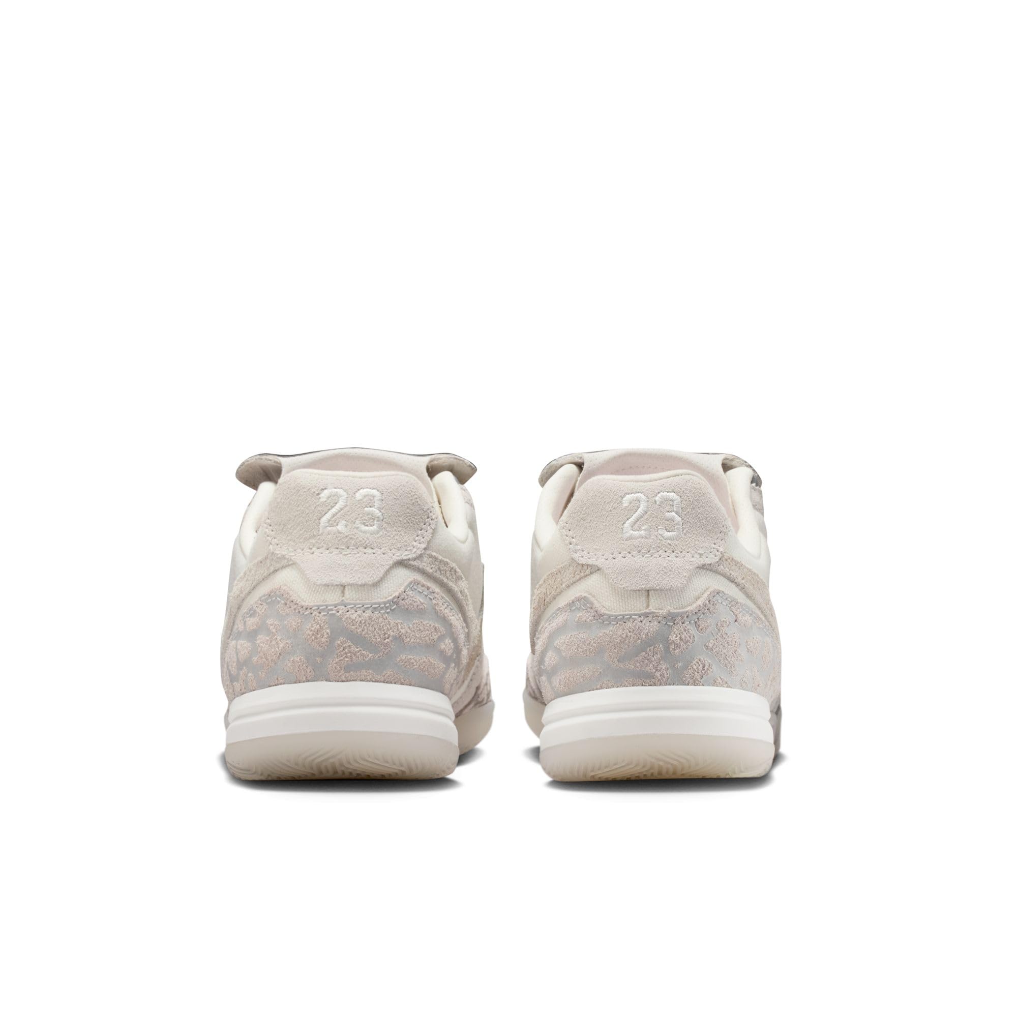 NIKE Mężczyźni Jordan Tiempo Streetgato Se Nike Low-top-fußballschuh Für Hallen- Und HartplätzeButy do piłki nożnej