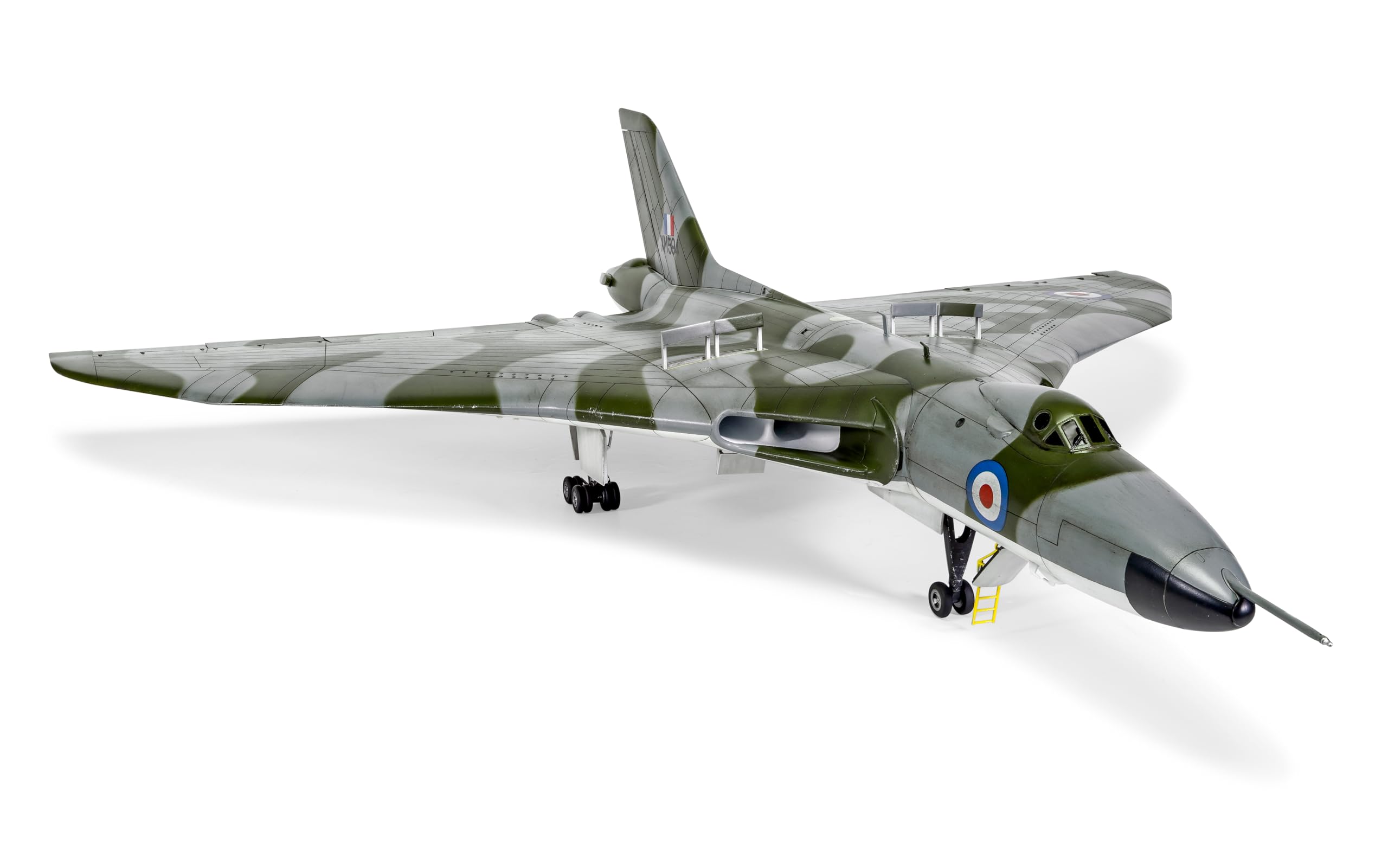 Amazon.com: Airfix Avro Vulcan B.2 1:72 Royal Military Aviation
