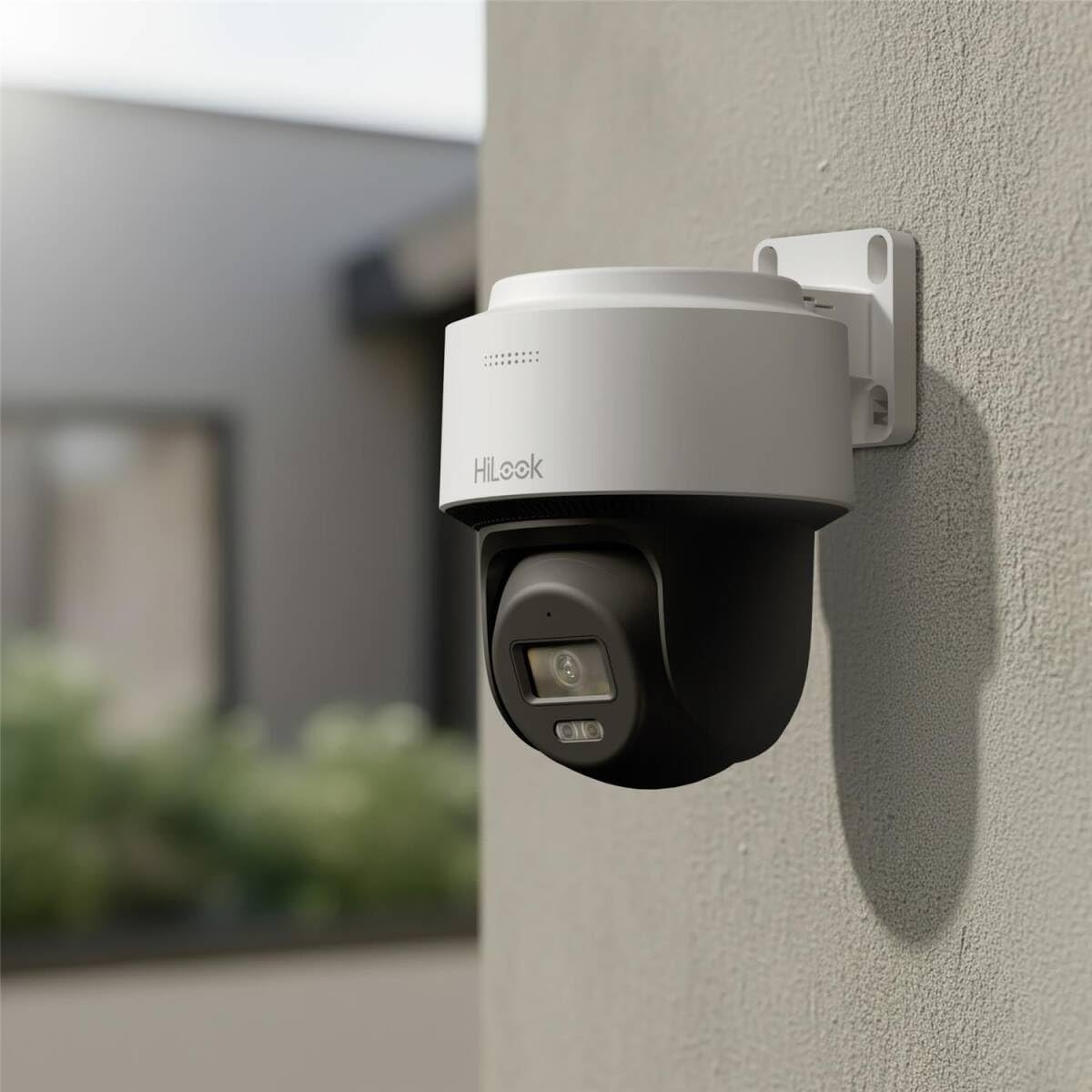 HiLook PoE IP Überwachungskamera aussen 4MP SD ohne WLAN Nachtsicht IP67 | microSD-Speicherung, App-Zugriff, Bewegungserkennung, Netzwerkkabel-Betrieb und Außenbereich