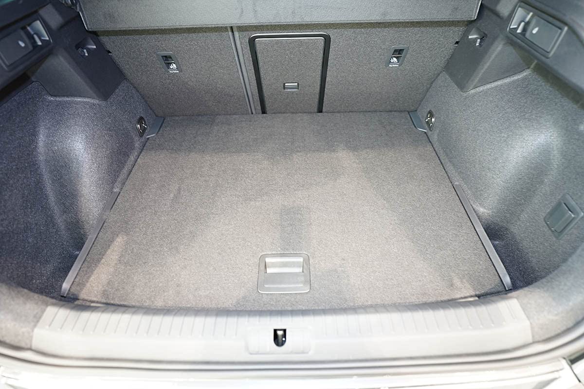 MTM Bandeja Maletero para Cupra Formentor (Tambien e-Hybrid Plug-in Hybrid/eTSI/Mild-Hybrid) 09.2020- Resistente, Fácil de Lavar e Inodora, cód. 9162