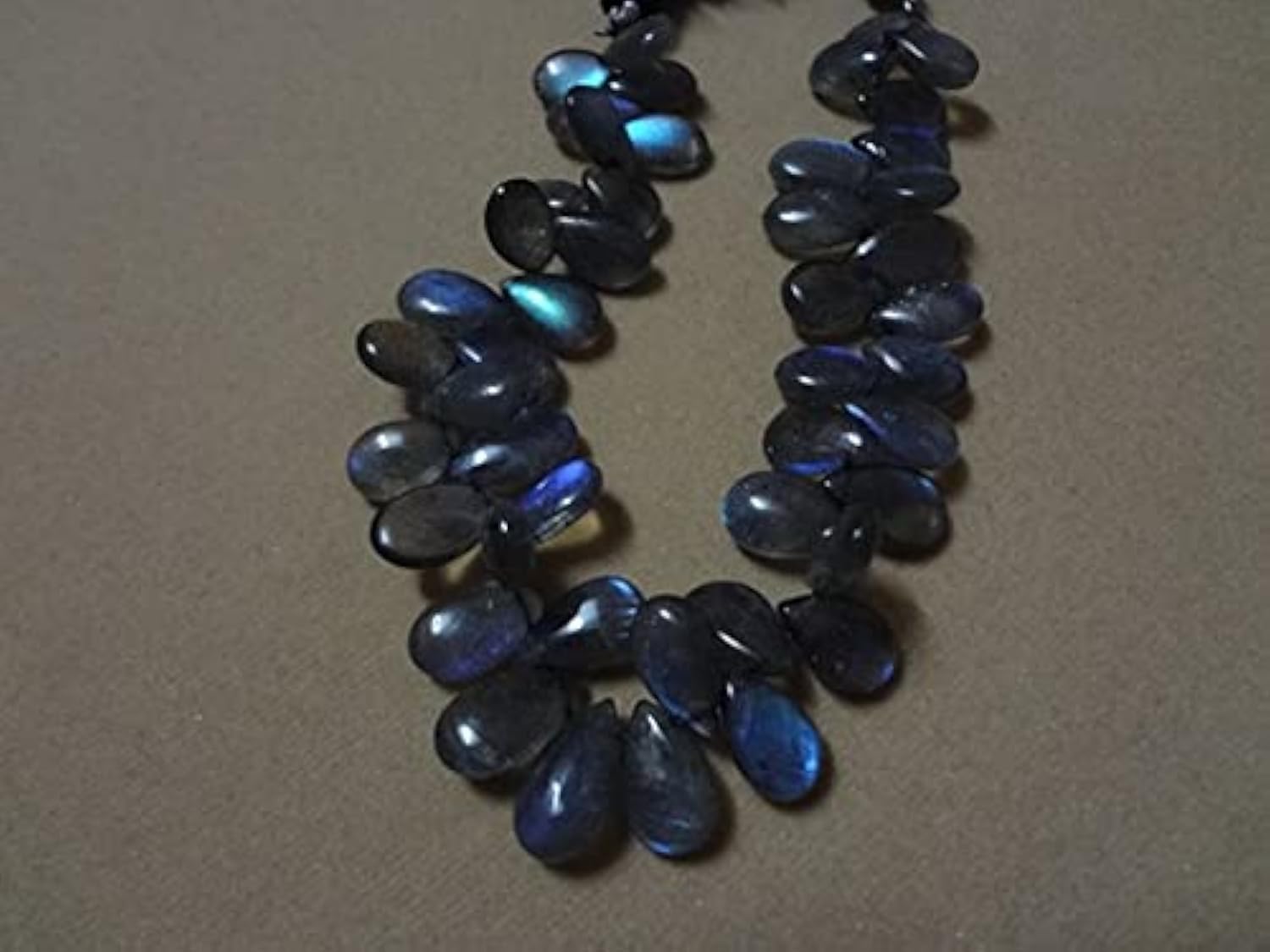 Perles labradorite briolette de 7-9mm pour créer vos bijoux bohèmes chic