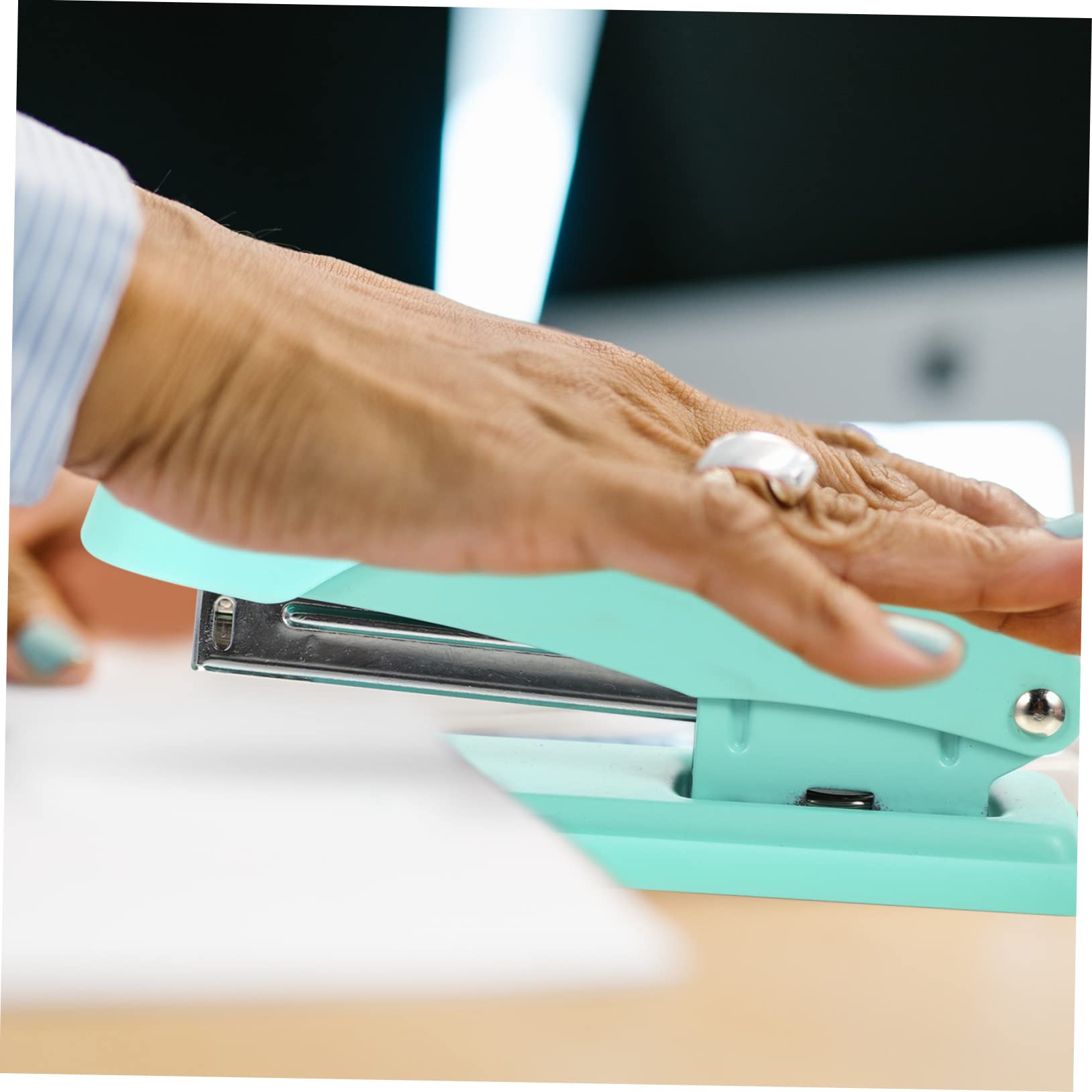 STOBOK 10stücke Convenient Handhefter Aus Metall Ergonomisches Design Für Büro Schule Und Zuhause Leistungsstark Und Tragbar Mintgrün Für Müheloses Heften Von Papierstapeln