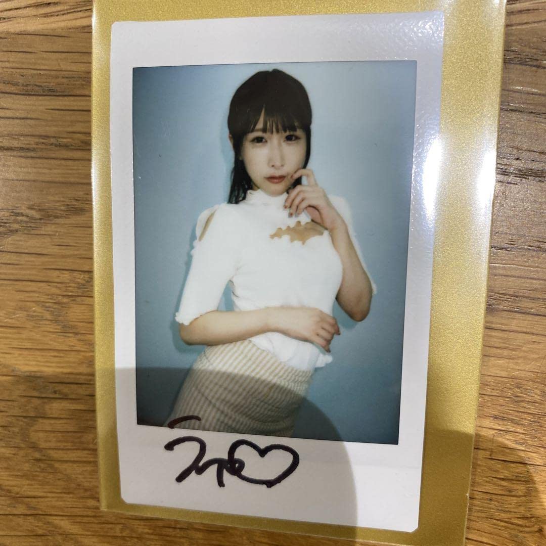 スケアナ　　うんぱいチェキ Amazon.co.jp: うんぱい（現役AV女優）チェキ サイン入り : おもちゃ