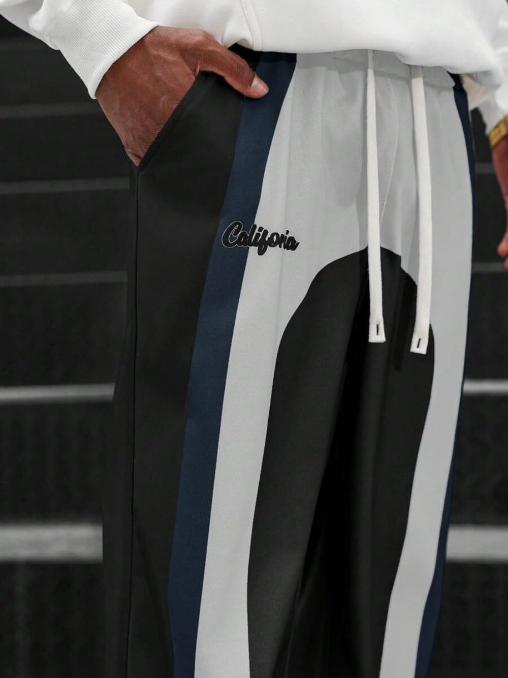 ZAFUL Men's Baggy Sweatpants Drawstring Straight Leg Workout Joggers Colorblock Casual Loose Lounge Pants - Image 2