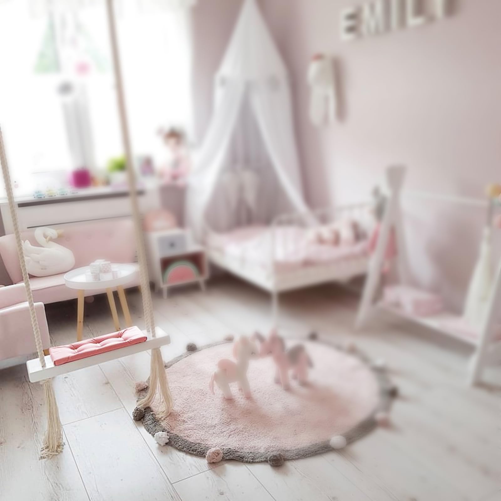 Columpio infantil de 50 x 18 x 3,5 cm, 50 kg, carga rosa, madera maciza con cuerdas de cáñamo engrosadas y cojín de esponja, columpio para interiores para habitación infantil y jardín