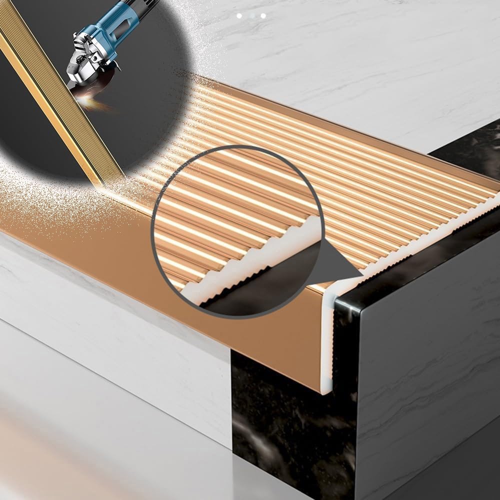 Generico Strisce Antiscivolo per Bordi di Scale, Profilo Metallico da 90 cm per gradini Interni/Esterni, Protezione a L per modanature in Legno/Vinile/Piastrelle (Oro, 5x3 cm)