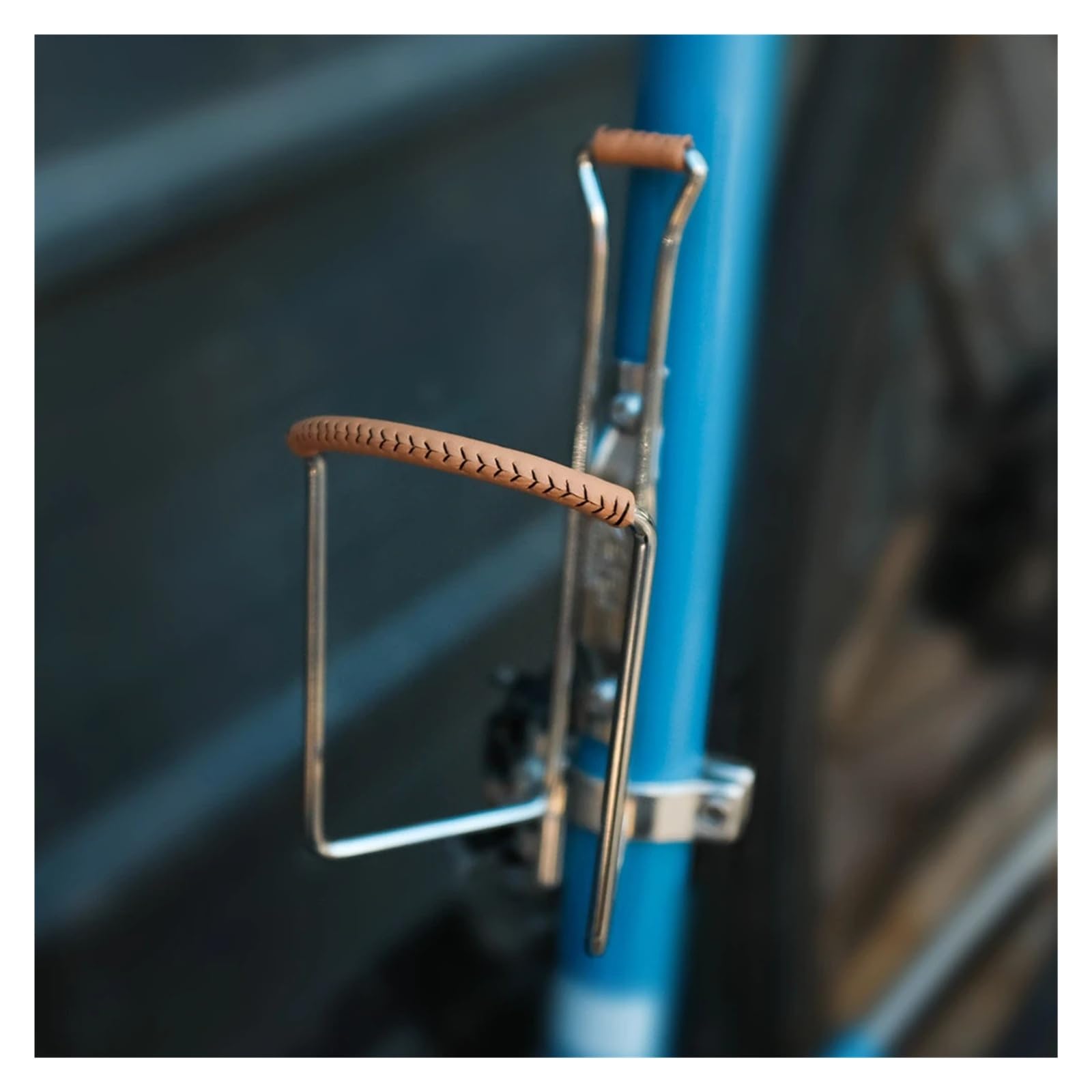 Generico Bici da Turismo da Viaggio Portabottiglie for Bicicletta Semplice retrò Portaborraccia in Pelle antiusura Gabbia for Tazza d'Acqua Bikepacking Accessori for Biciclette
