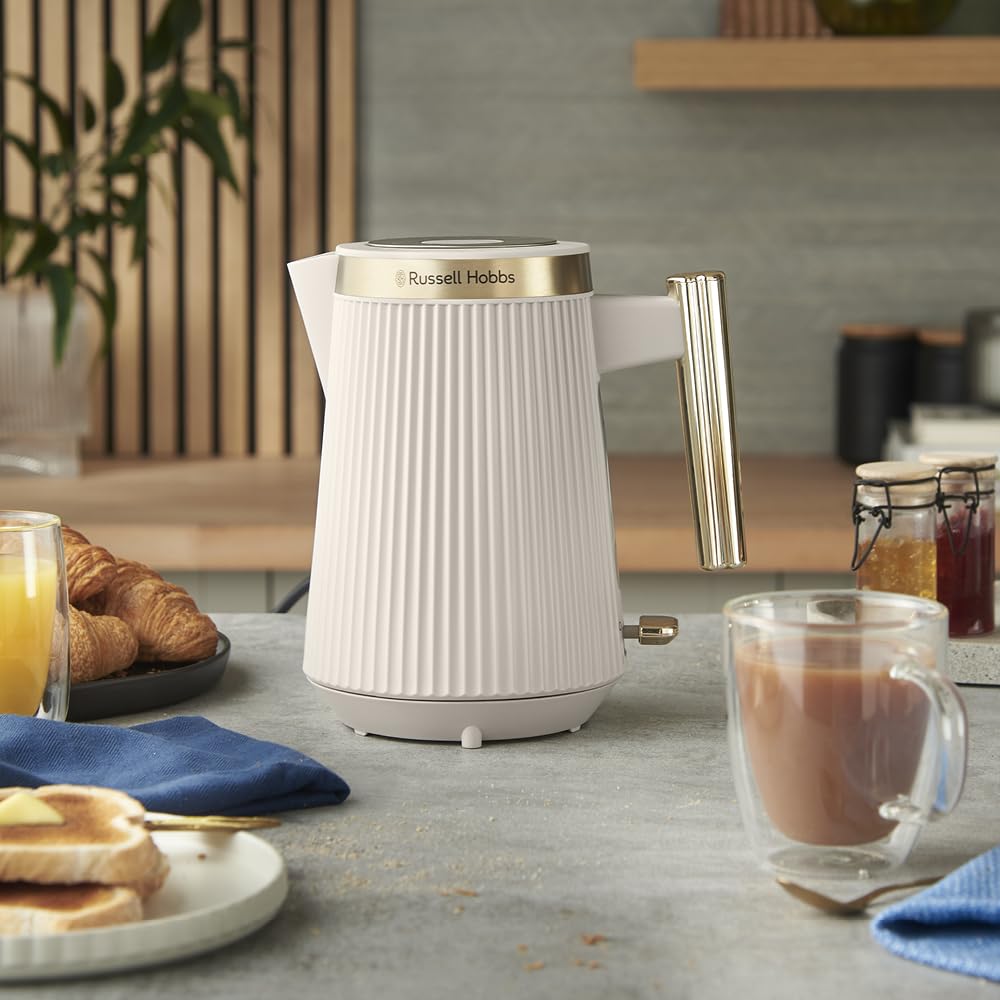Russell Hobbs Wasserkocher [1,7L, 2400W] Brontë Stone (Mattes Design, Goldakzente, Ausgusstülle, Wasserstandsanzeige, Herausnehmbarer Kalkfilter, Beleuchtung, Deckelöffnung per Knopfdruck) 26751-70