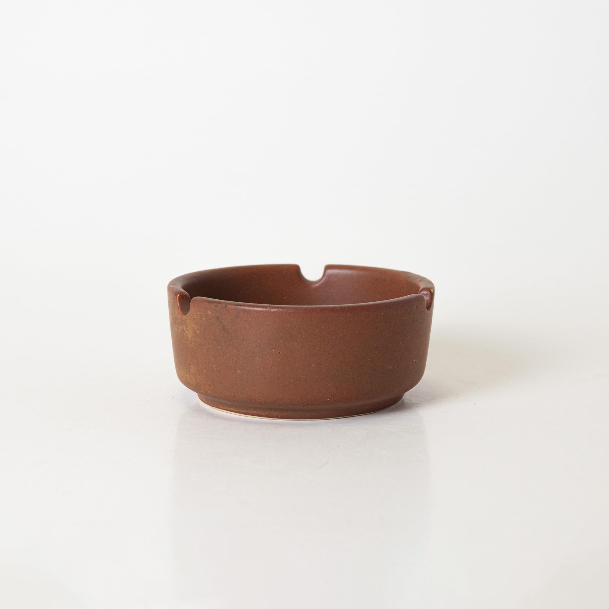 KALAKRITI Ceramic Matte terracotta Brown Ashtray | Tabletop Ash Holder | for Home, Office, Cafes, Bars, Restaurants, Balcony & Outdoor Spaces |Minimalist Decor, Suitable for Smoke Residue Collection-picture-10