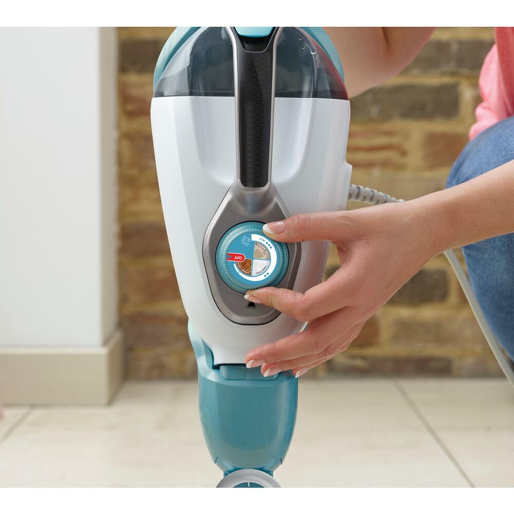 BLACK+DECKER BHSM168DSM-QS - Mopa a Vapor 2 en 1, Potencia 1.600 W, con Cabezal Delta y SteaMitt, Limpieza Eficiente y Ecológica, Tecnología AutoSelect, Accesorios Incluidos