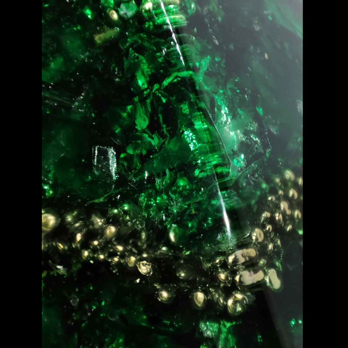 Orgonit Pyramide "Nilerwachen" - Großer Energetischer Spiritueller Orgon Kristall mit Edelsteinen | Smaragd | Peridot | Diopsid [Größe: Mittel Groß]