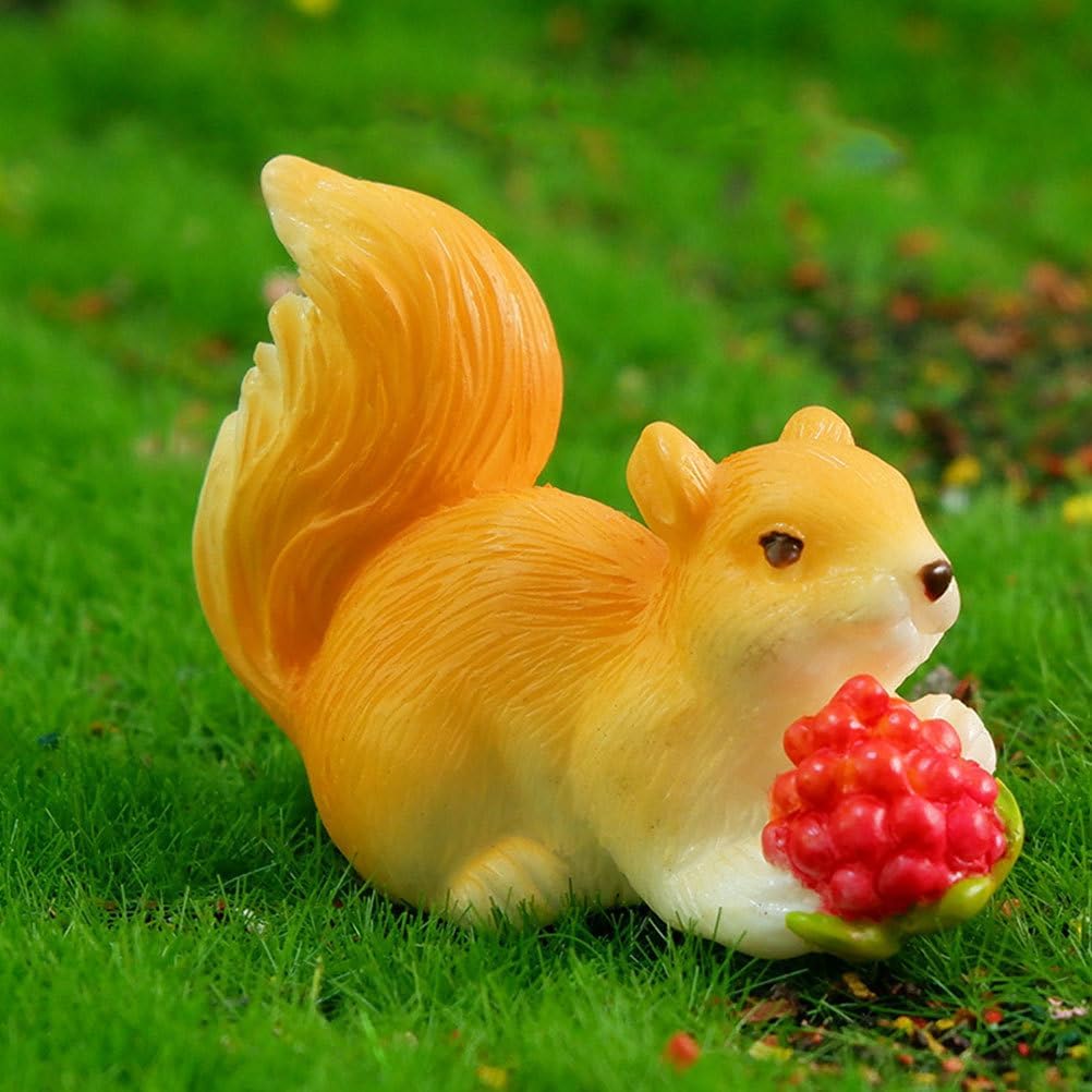 INOOMP Sets Squirrel Stuff Mini Figurines Resin Squirrel Statue Decorative Garden Animals Home Decor Pcs