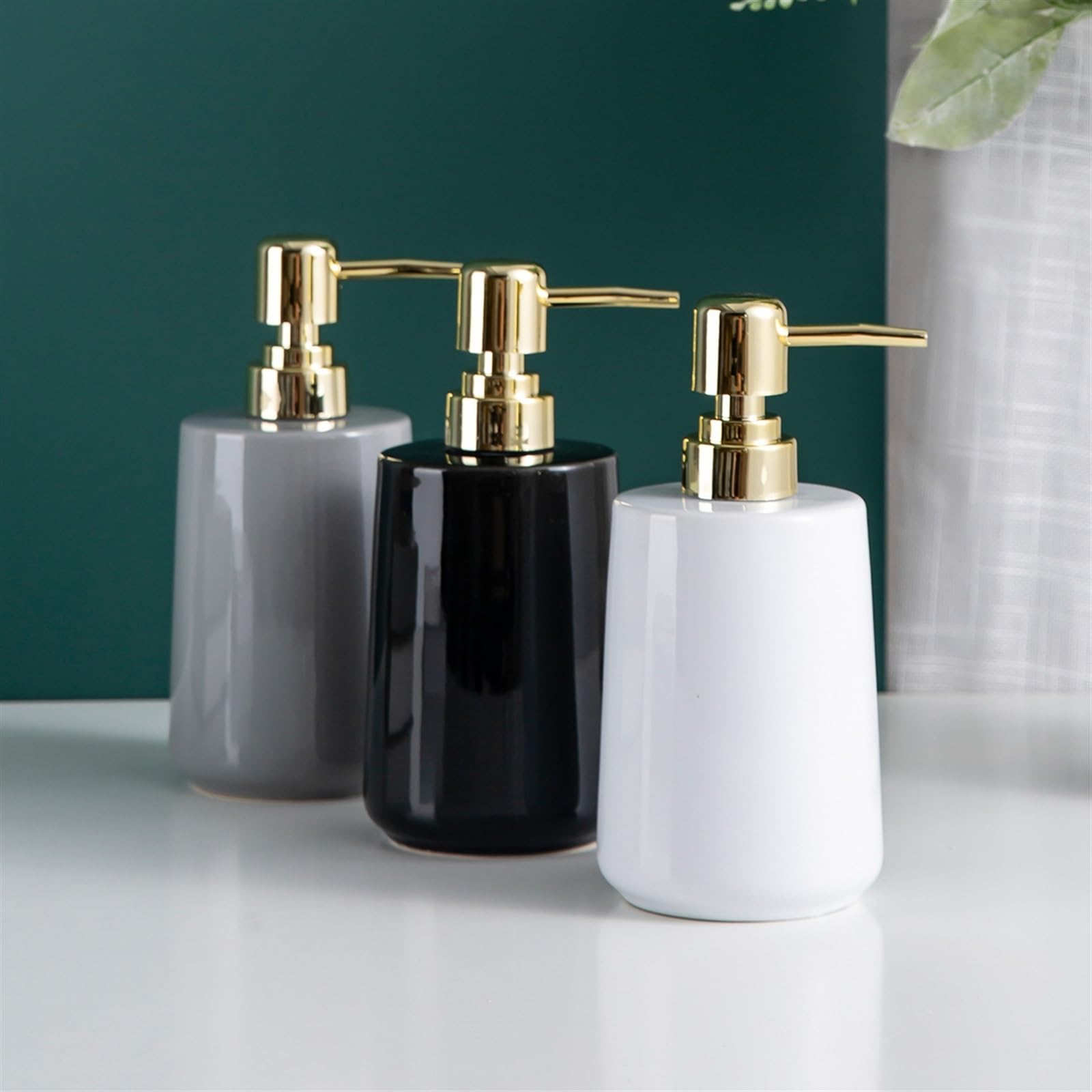 Dispenser di Sapone Liquido per Bagno in Ceramica con Pompa Dorata per Piatti e Cucina, 13,8 oz, Ricaricabile, da appoggio, per lozione e doccetta.
