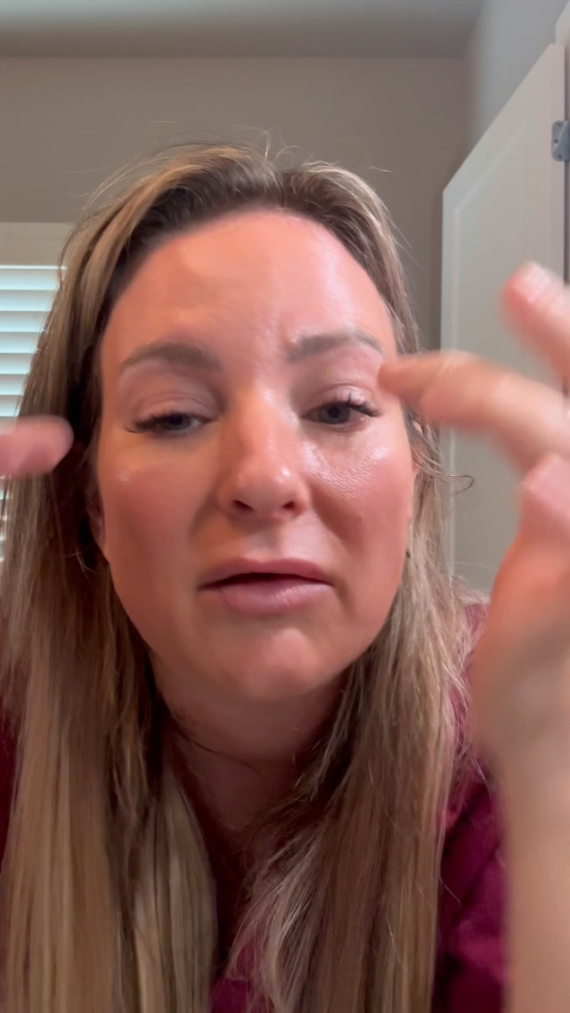See how much my eyeshadow showed after my eyeshadow Primer!