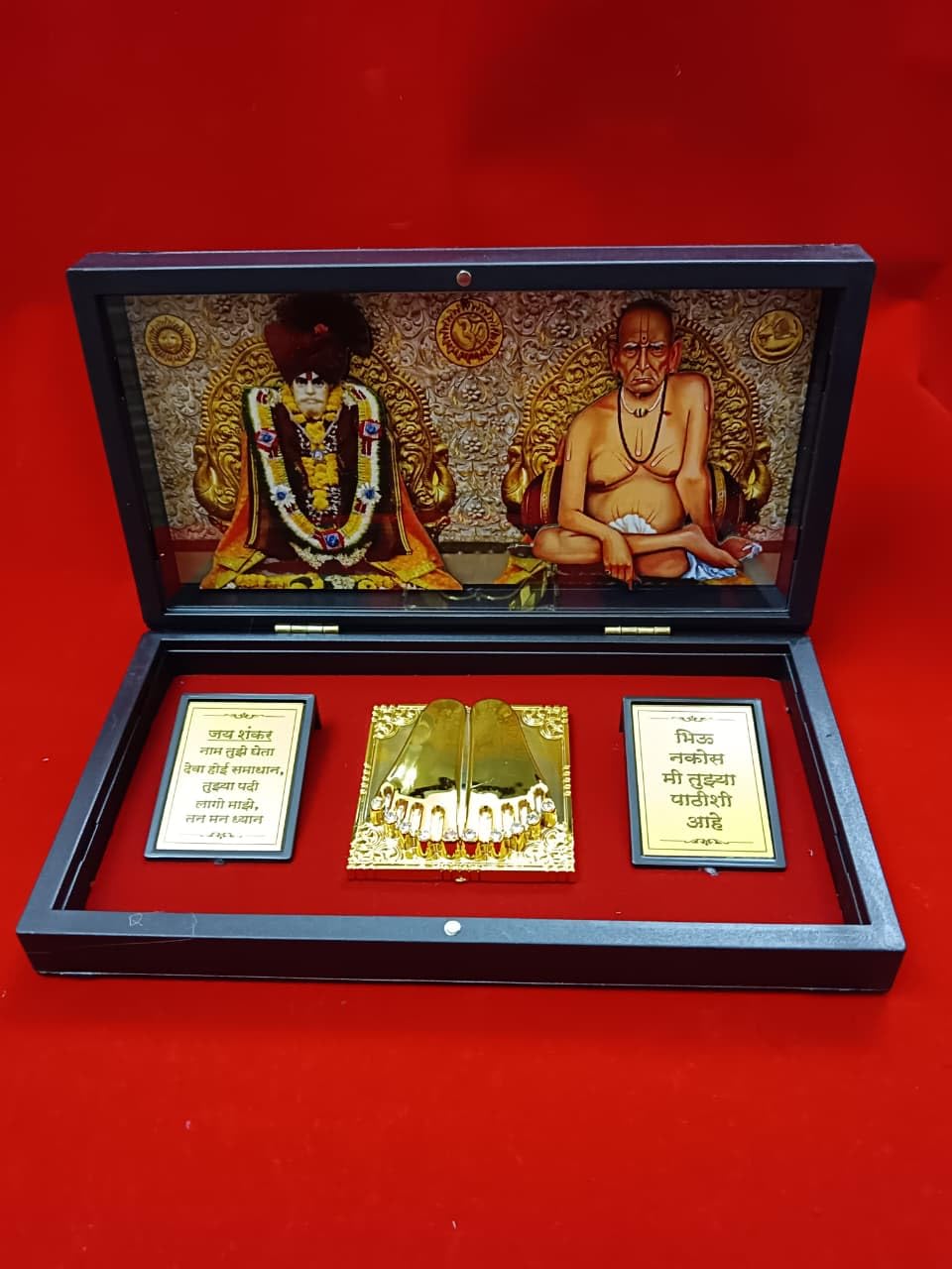 Humsafar 3D Swami Samarth & Shankar Maharaj Charan Paduka Frame Box Pocket Temple | Home Temple Decor, Pooja Room Decoration, Spiritual Gift for Home & Office-image-42
