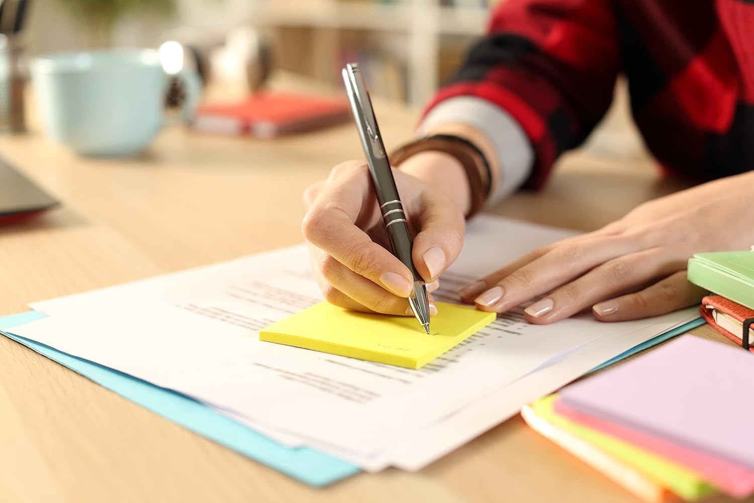 800 Bright Sticky Notes 76x76mm (3"x3") 8 Pads of 100 Sheets, Colourful Memo Notes in Yellow, Pink, Orange, Green or Peach - Image 3