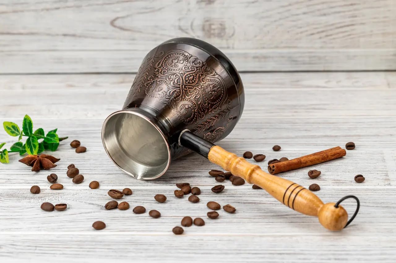 Turka, Türkische Kaffeekanne Kupfer-Dzhezva – Mokkakocher mit Holzgriff, handgefertigte Gravur, orientalisches Design, 500 ml