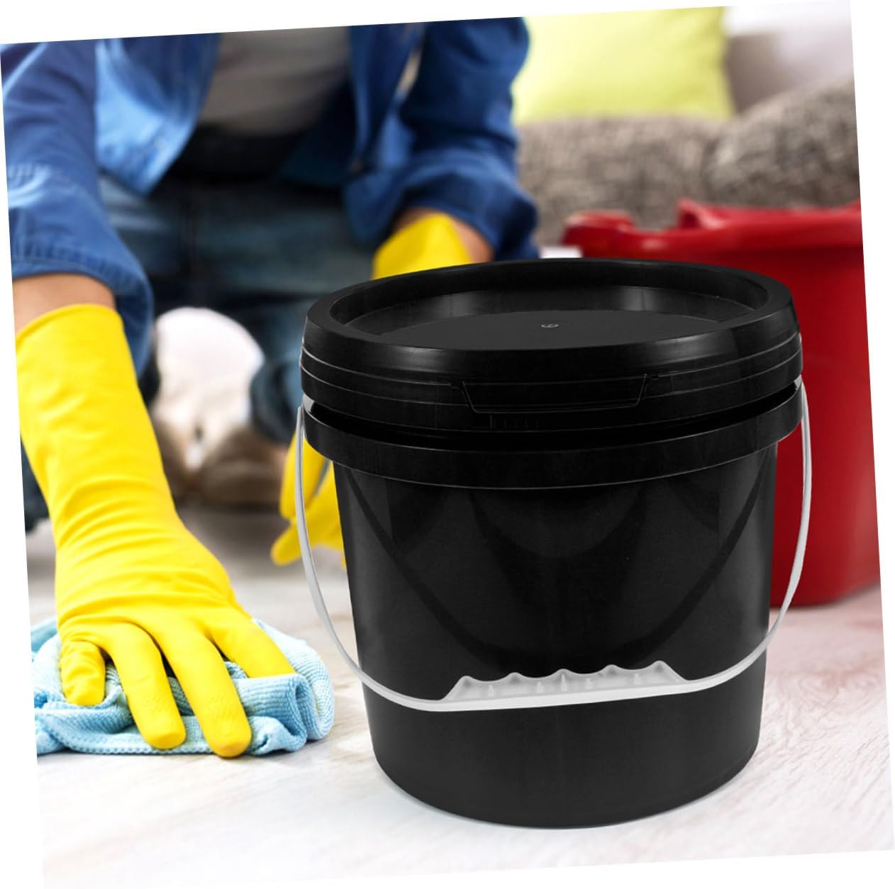 Handheld Paint Bucket Food Grade Plastic Container Lid Lightweight Storage for Paints and Liquids for DIY Projects and Crafts