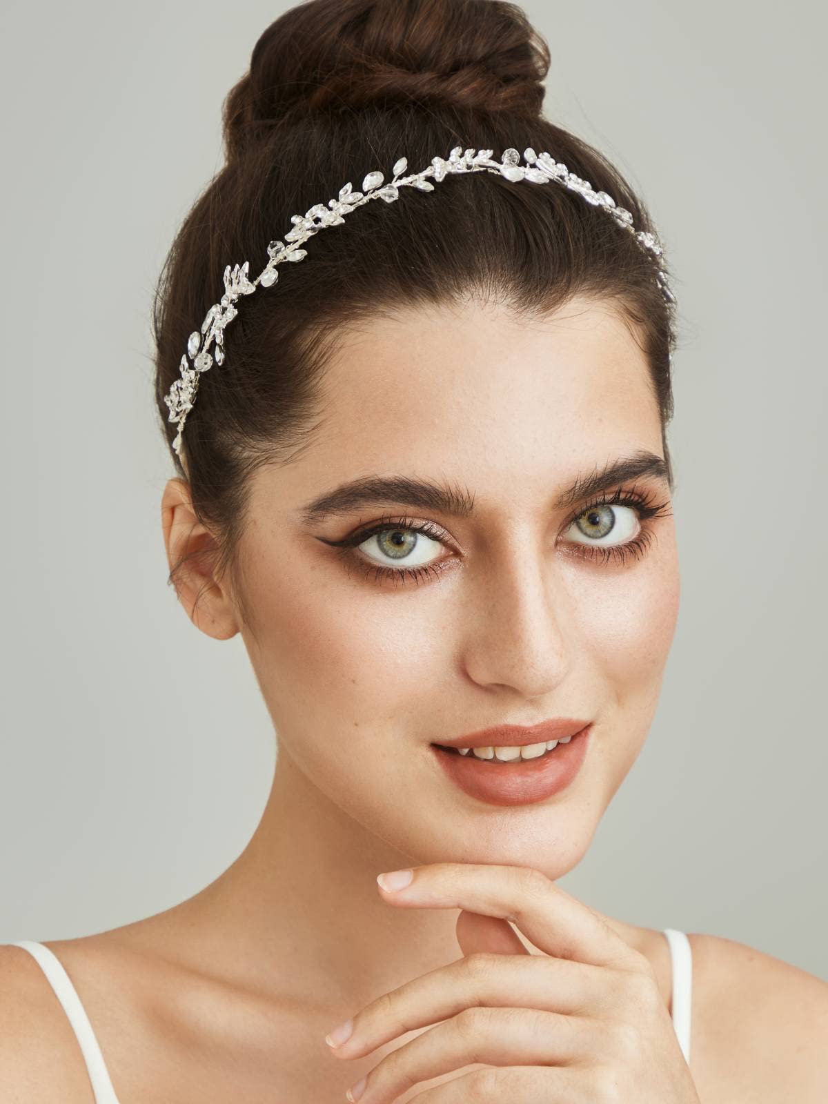 Amazon.com : SWEETV Rhinestones Bridal Headband Silver  display picture 2