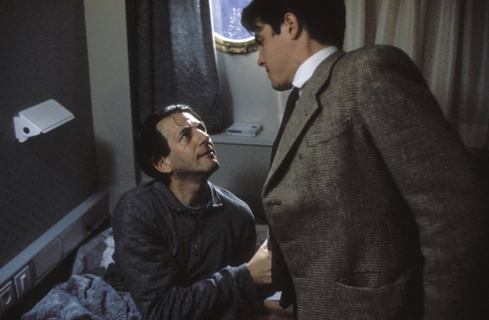 赤い航路 [Blu-ray] ピーター・コヨーテ, エマニュエル・セニエ (出演), ロマン・ポランスキー (監督), ヴァンゲリス(音楽) Amazon.co.jp: 赤い航路 [Blu-ray] : ピーター・コヨーテ