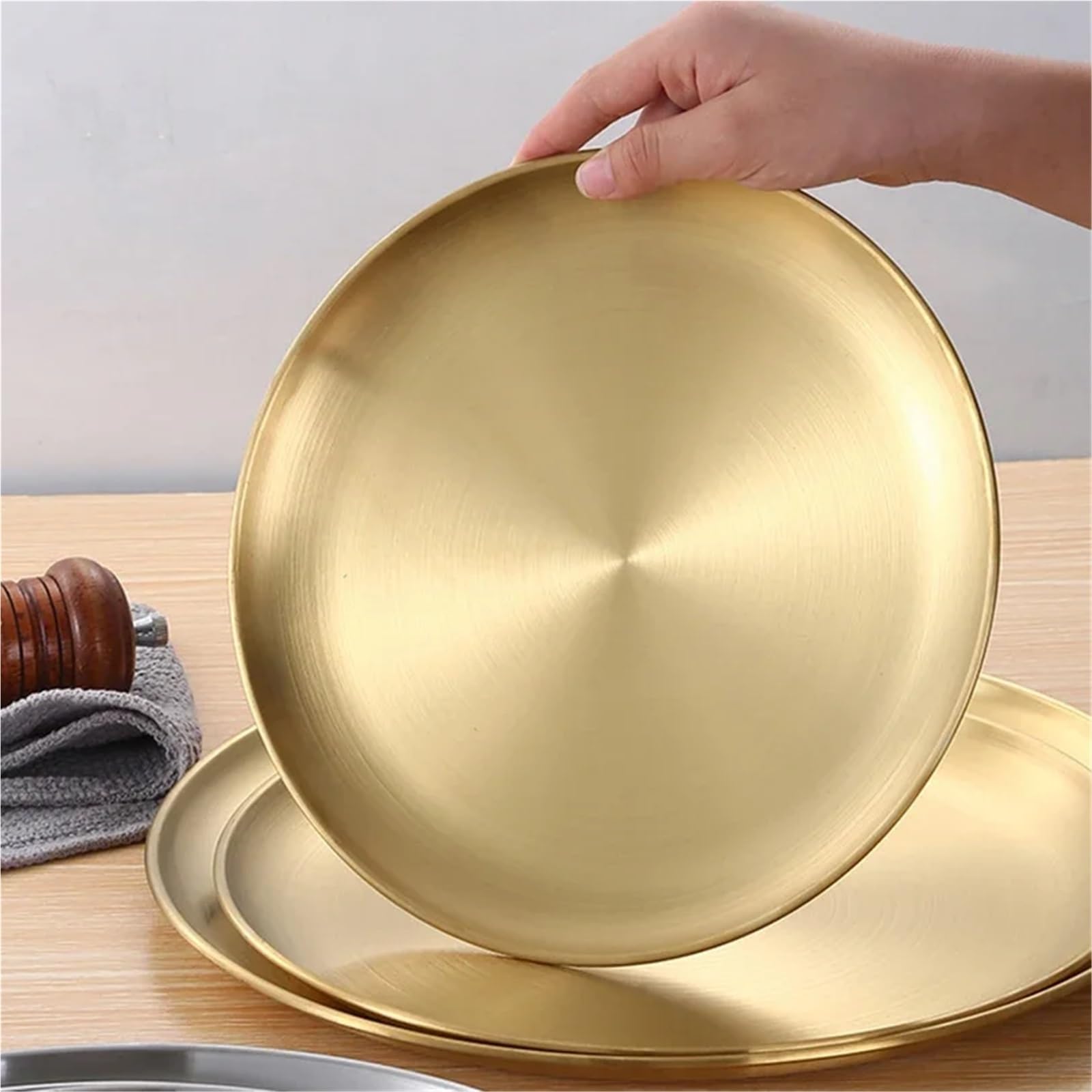4 pezzi di vassoio in acciaio inossidabile spesso, piatto rotondo da dessert for frutta e carne per Cucina(23CM)