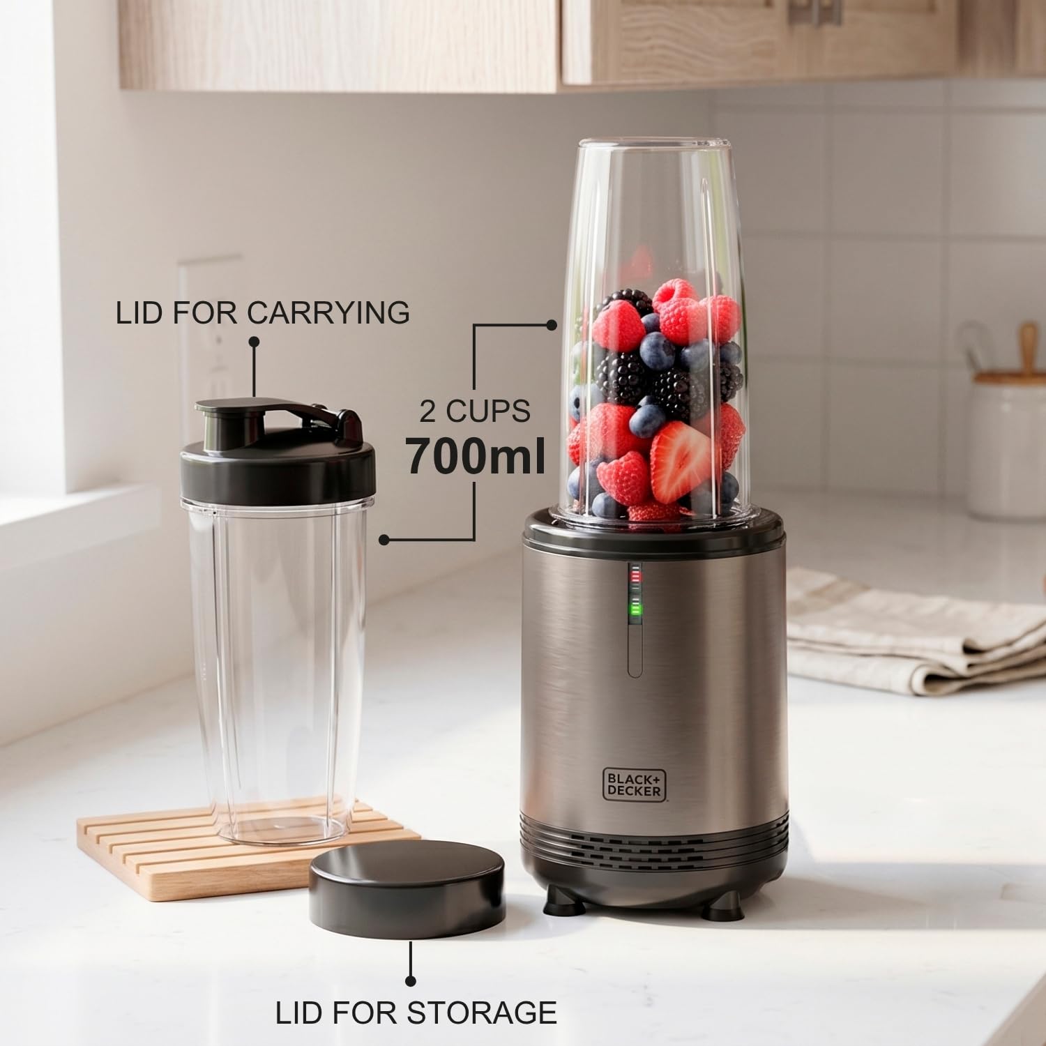 Black+Decker - mixeur individuel/blender + 1000 W | 700 ml | 2 bouteilles Tritan | Lames inox 304 | Pique-glace | Sans BPA | Lavable lave-vaisselle | Base antidérapante | Finition anti-traces