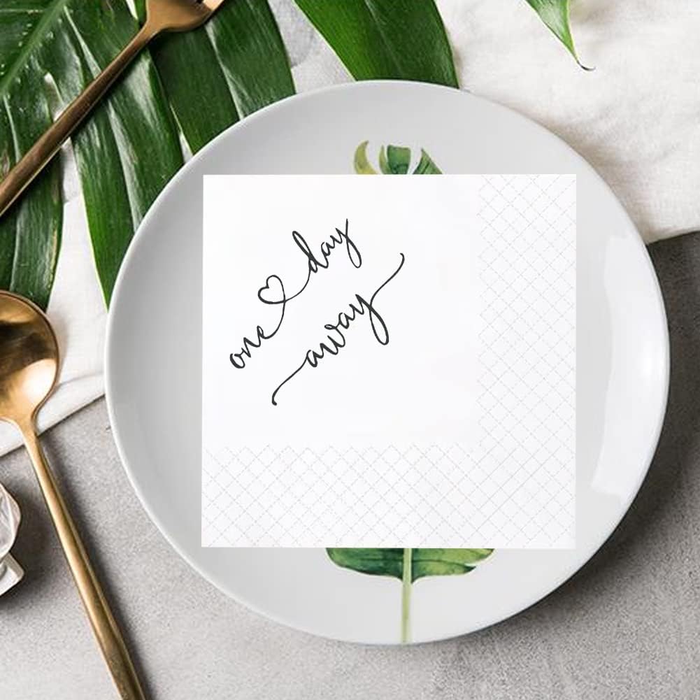 Servilletas de cóctel para cena de ensayo de un día, servilletas de papel a granel para cena de ensayo, boda, decoración de mesa de bebidas, 2 capas, 5 x 5 pulgadas (100, negro)