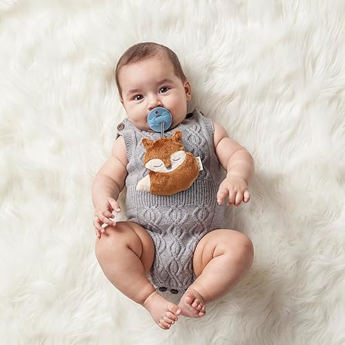 Miniatura 2 de Itzy Ritzy Juego de chupete y amoroso perezoso de felpa desmontable y chupete de silicona tostada a juego ideal para edades de 0 meses en adelante