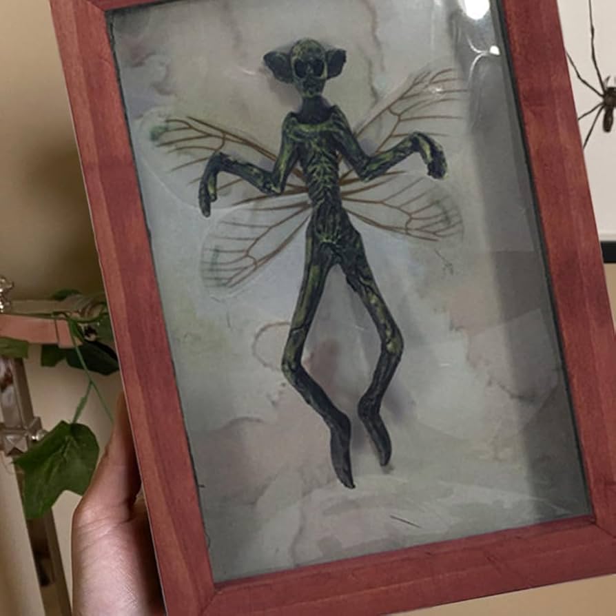 アンティーク妖精の絵画（ファンタジー）　ピエロ　つまみ絵　額付き41×38×5 アンティーク妖精の絵画（ファンタジー） ピエロ つまみ絵 額