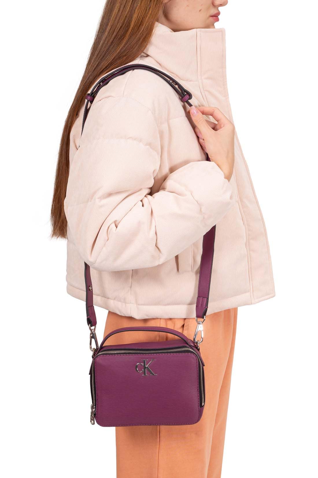 Calvin Klein Jeans - Bolso de mujer con correa y asa