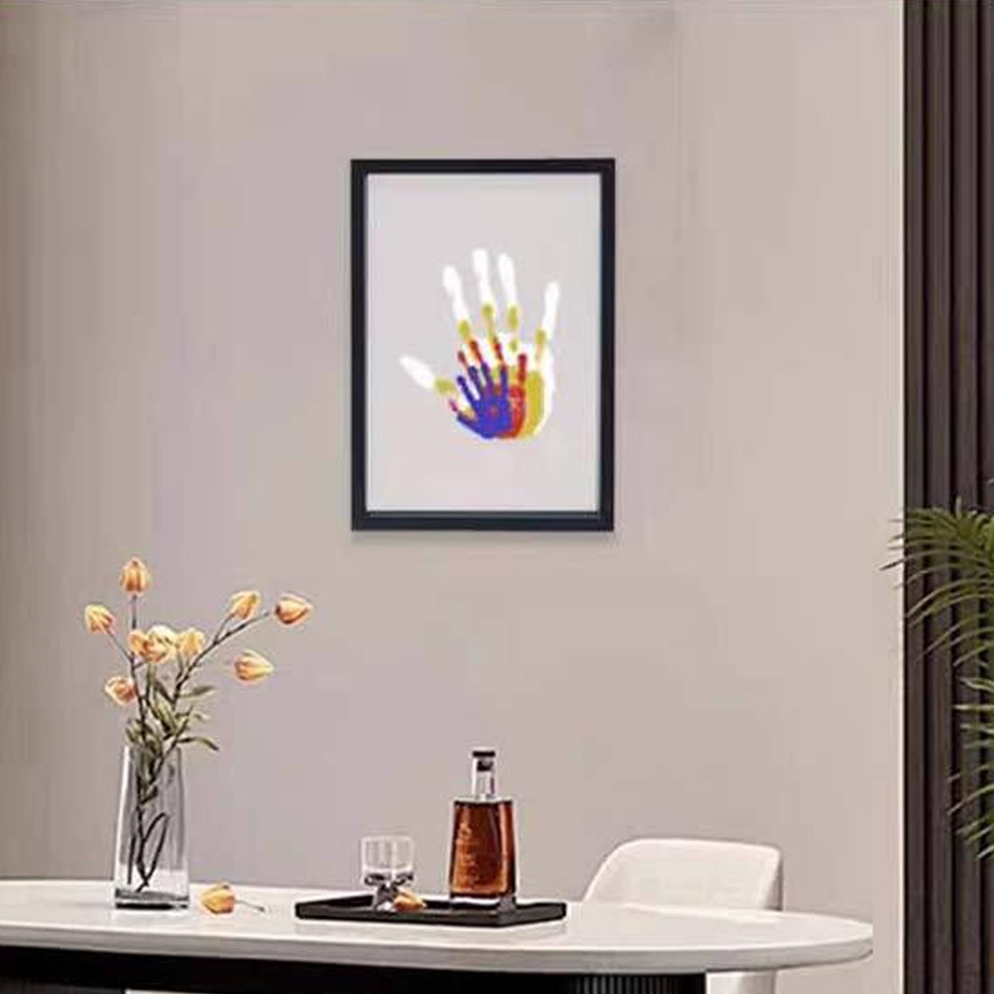 QSLKI Kit di Impronte di Mani per Famiglia, Nero, Cornice Impronta Mani e Piedi Neonati con Spazio, Kit di Impronte Delle Mani dei Membri Della Famiglia, 4 Deflettori, 6 Vernici, Stampa di Zampe