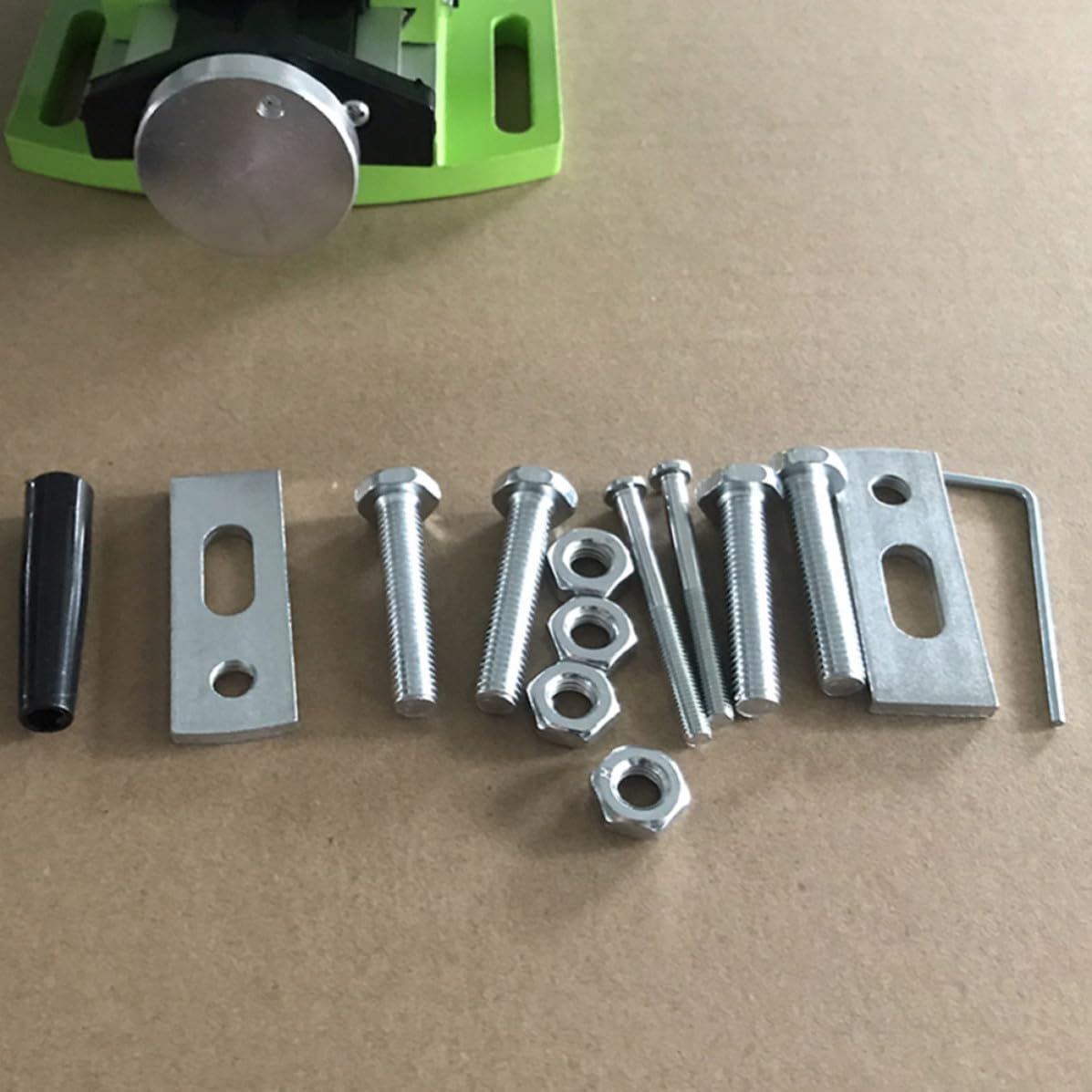 HEMOTON Mini Tornillo Banco para Fresadora Aluminio Resistente Mesa de Trabajo Ajustable Xy Compatible con Taladros de Banco Accesorios para Taller y Fresado