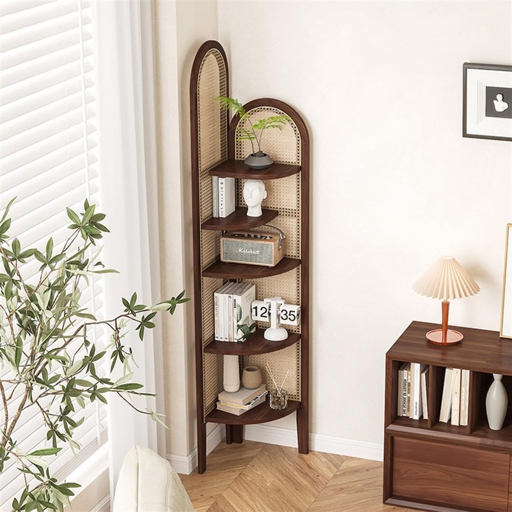 Mueble esquinero independiente con ratán para solucionar la falta de espacio
