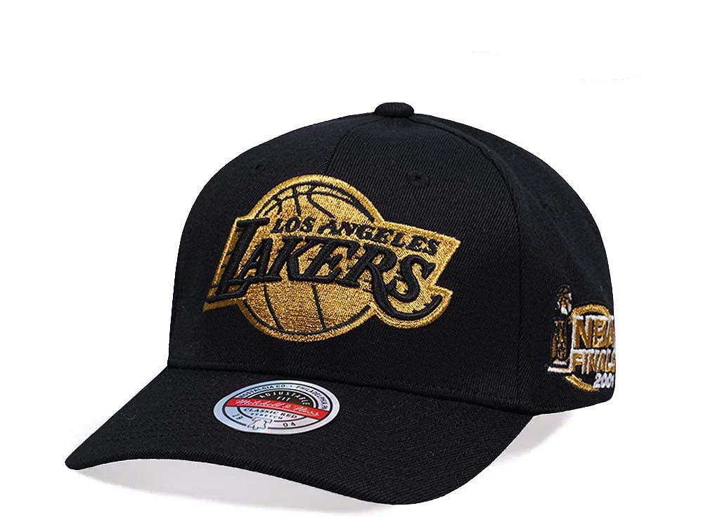 Mitchell & Ness - NBA Champions - Classic Red Snapback Cap